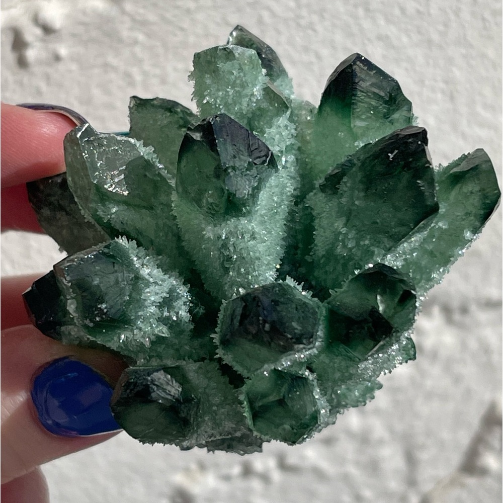 Wow! Phantom deep green ghost Lemuria Quartz Cluster - Picture 5 of 7